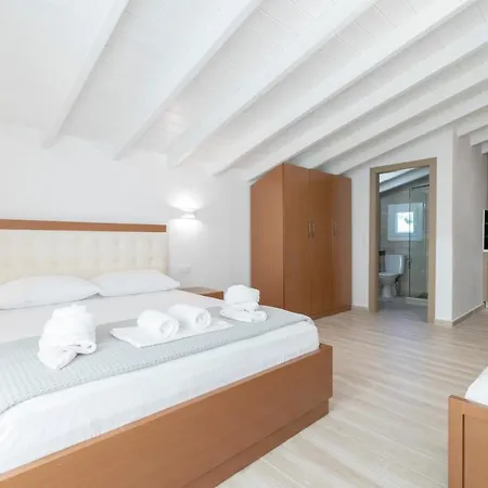 Aparthotel Art