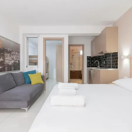 Apartahotel Art 3*