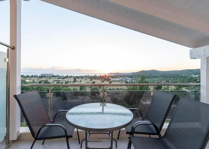 Art Apart-hotel Néos Marmarás