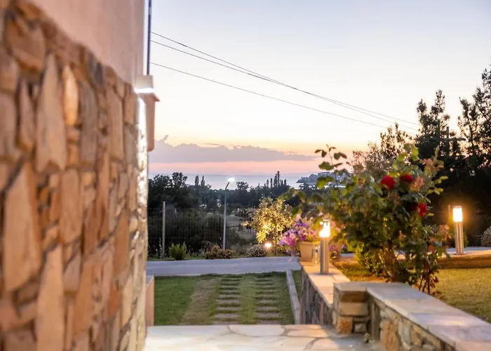 Art 3* Néos Marmarás